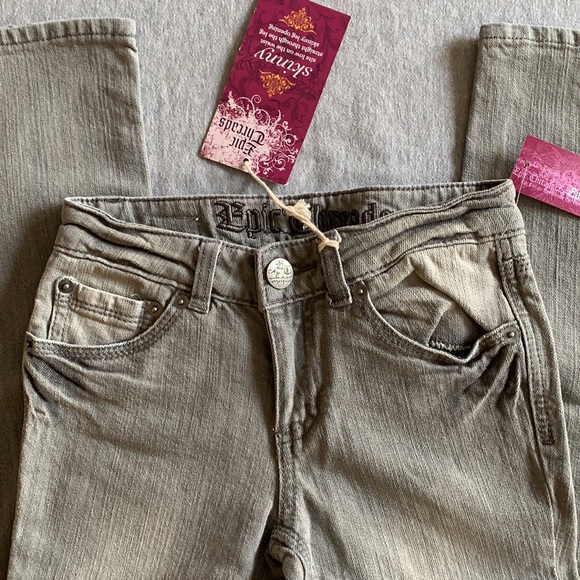 NWT Epic Threads Grey Skinny Jeans Size 8 - Picture 5 of 6